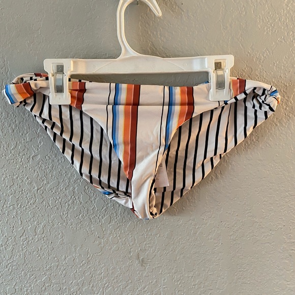 Billabong Bikini Bottoms (reversible) - Picture 2 of 4